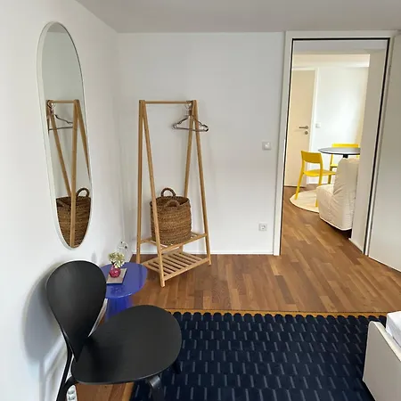 Modernes Stadtleben Im Gemuetlichen Dornbirn, London 8 Apartamento